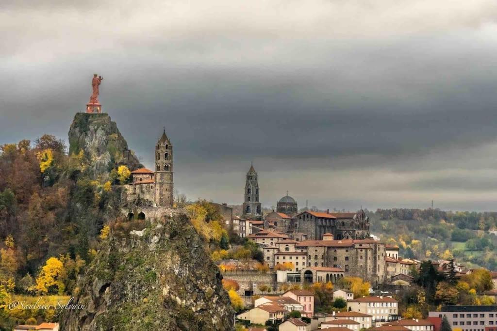 Maison Atypique - Centre Historique - Puy En Velay Le Puy-en-Velay Екстер'єр фото
